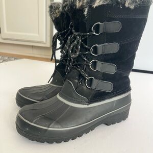 Khombu Women's Black Winter Boots 9.0 us